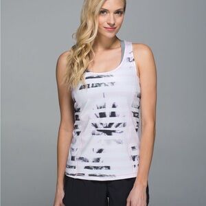 Lululemon Sweaty Or Not Tank
Sunset Stripe Blush Quartz Multi Size 2